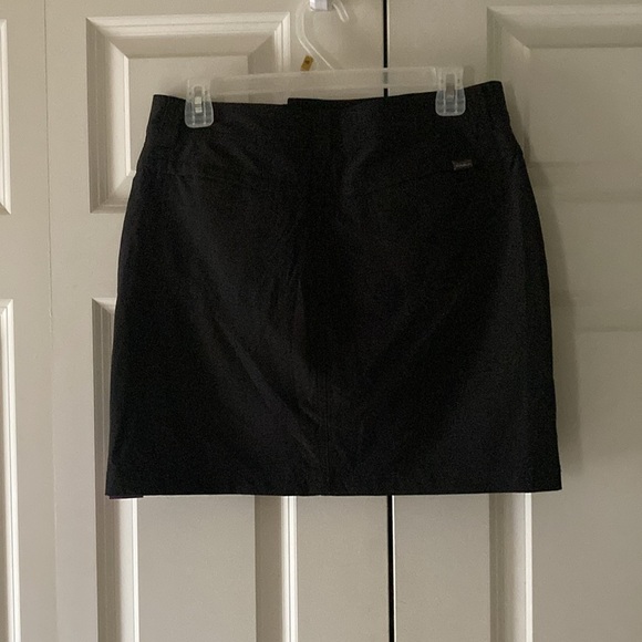 Eddie Bauer Adventurer 2.0 skort women’s 4 black nwt hiking, biking active - Picture 2 of 7
